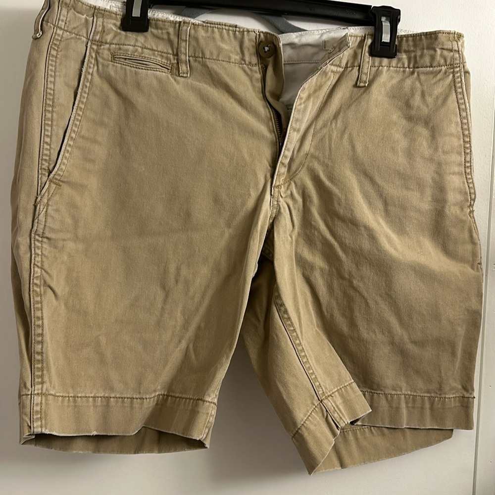 Ralph Lauren 32 khaki shorts